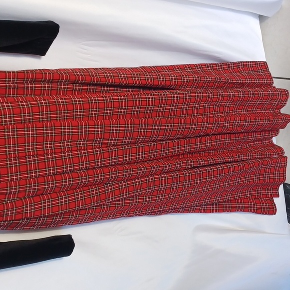 Vintage J.B.S Plaid Dress, Red Plaid w black velvet top, faux vest - Picture 4 of 10